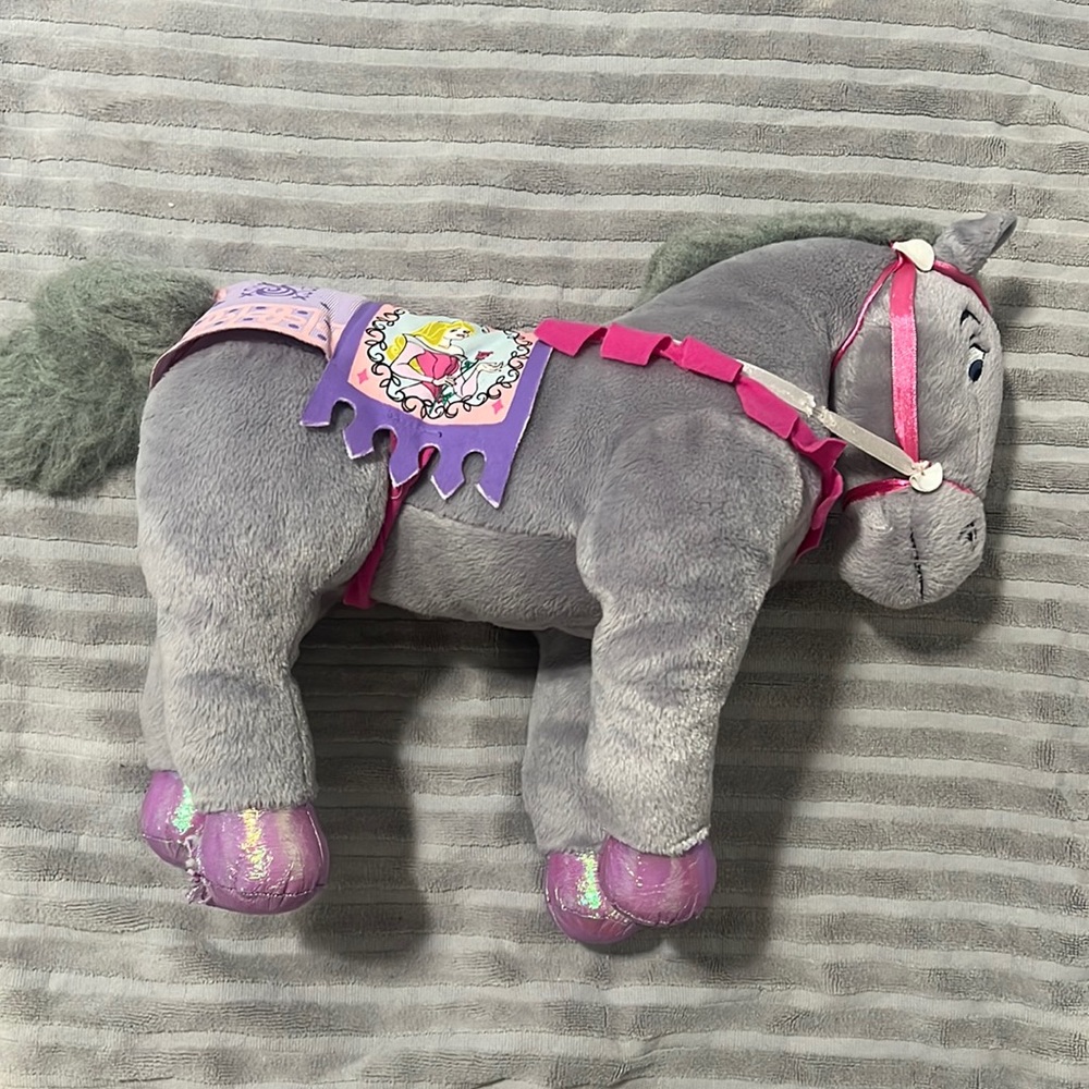 Rare VTG Sleeping Beauty Horse. NIB Disney